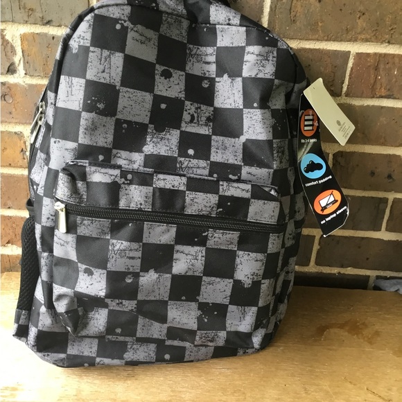 Backpack - Picture 2 of 9